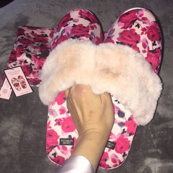 Victoria’s Secret Floral Slippers & Floral Dust Bag L (9-10) NWT - Picture 2 of 8